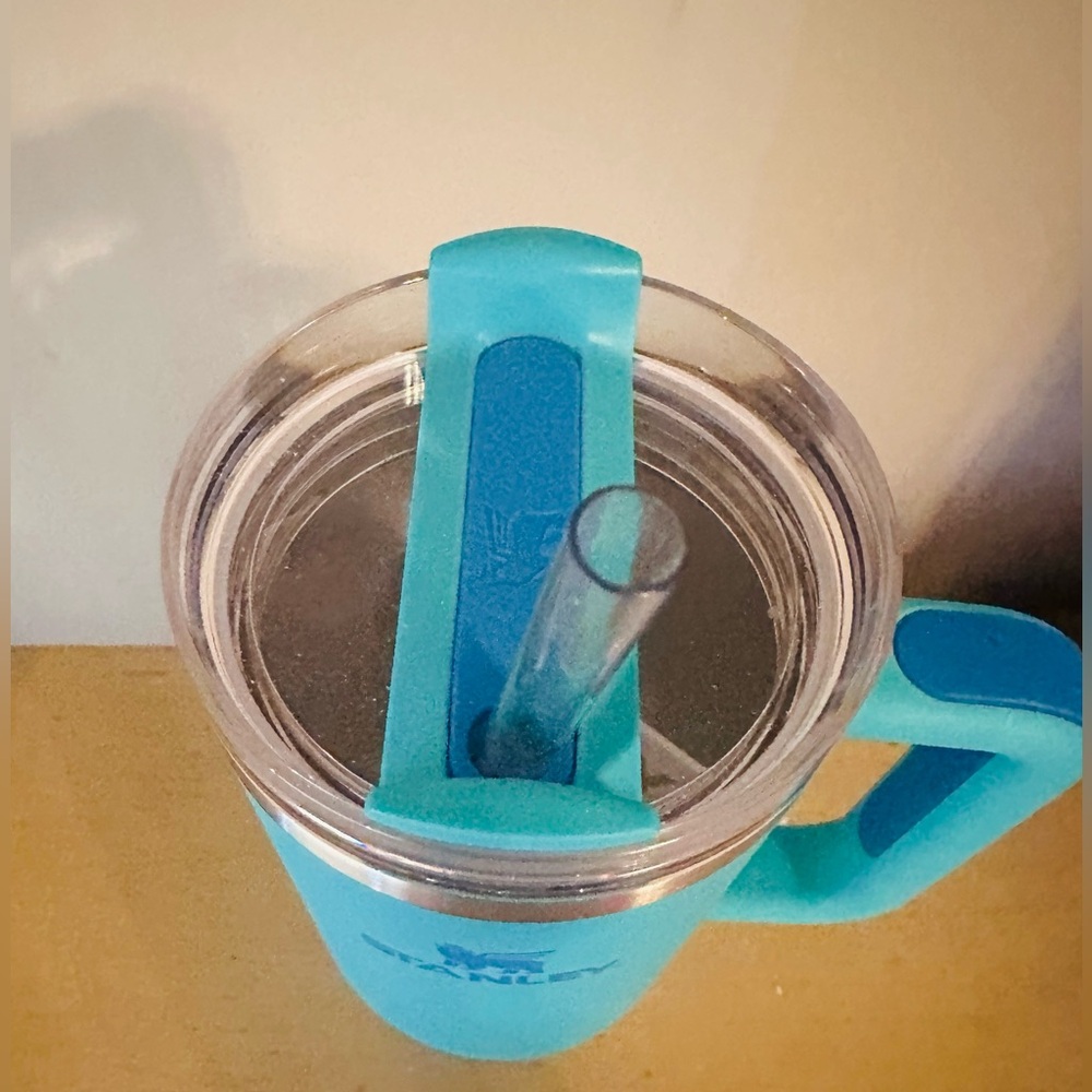 NEW Stanley Turquoise/Blue 40 oz Tumbler! - Picture 3 of 6